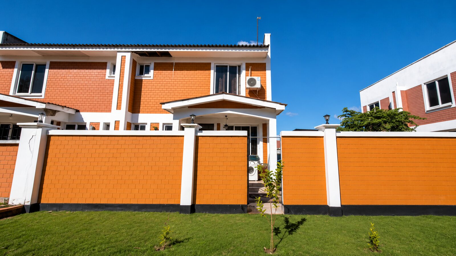 Mwongozo Beach Estate home, photo 2