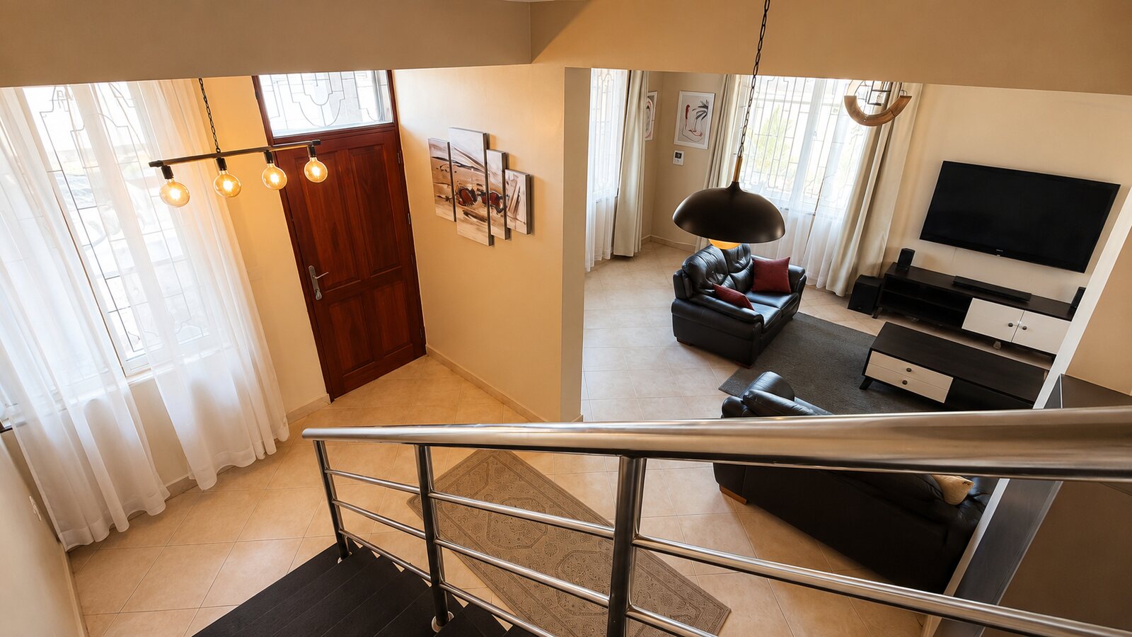 Mwongozo Beach Estate home, photo 8