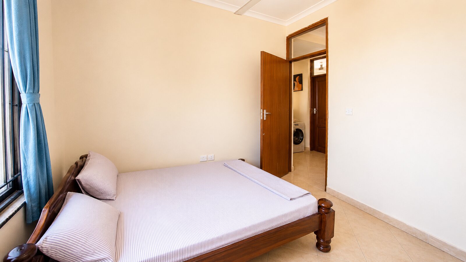 Mwongozo Beach Estate home, photo 17
